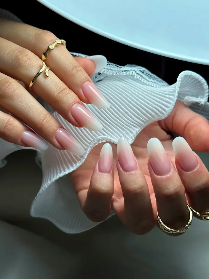 Aura nails di Chiara Galluzzi
