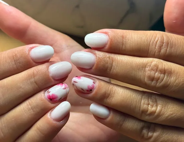 Carousel _nailsroom