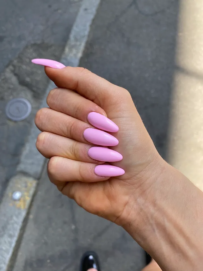 Color nails