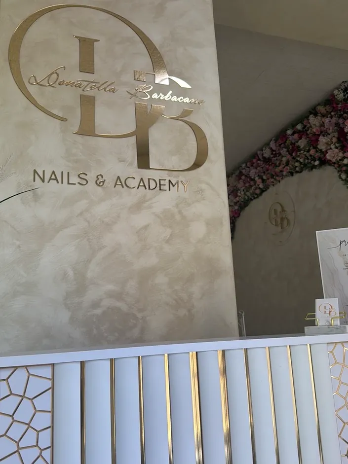 Donatella Barbacane Nails & academy
