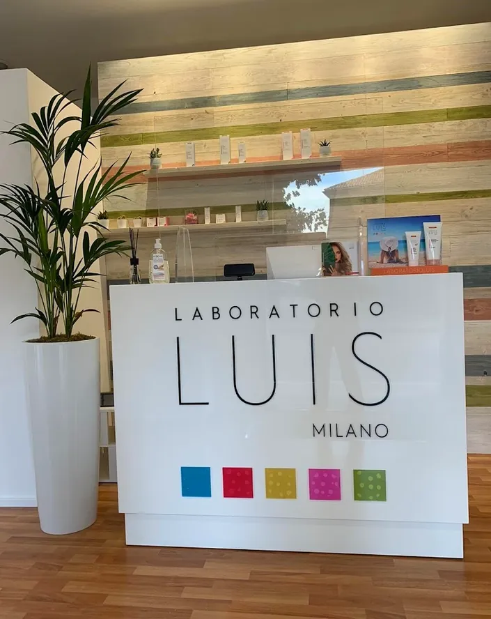 Laboratorio Luis Centro Estetico