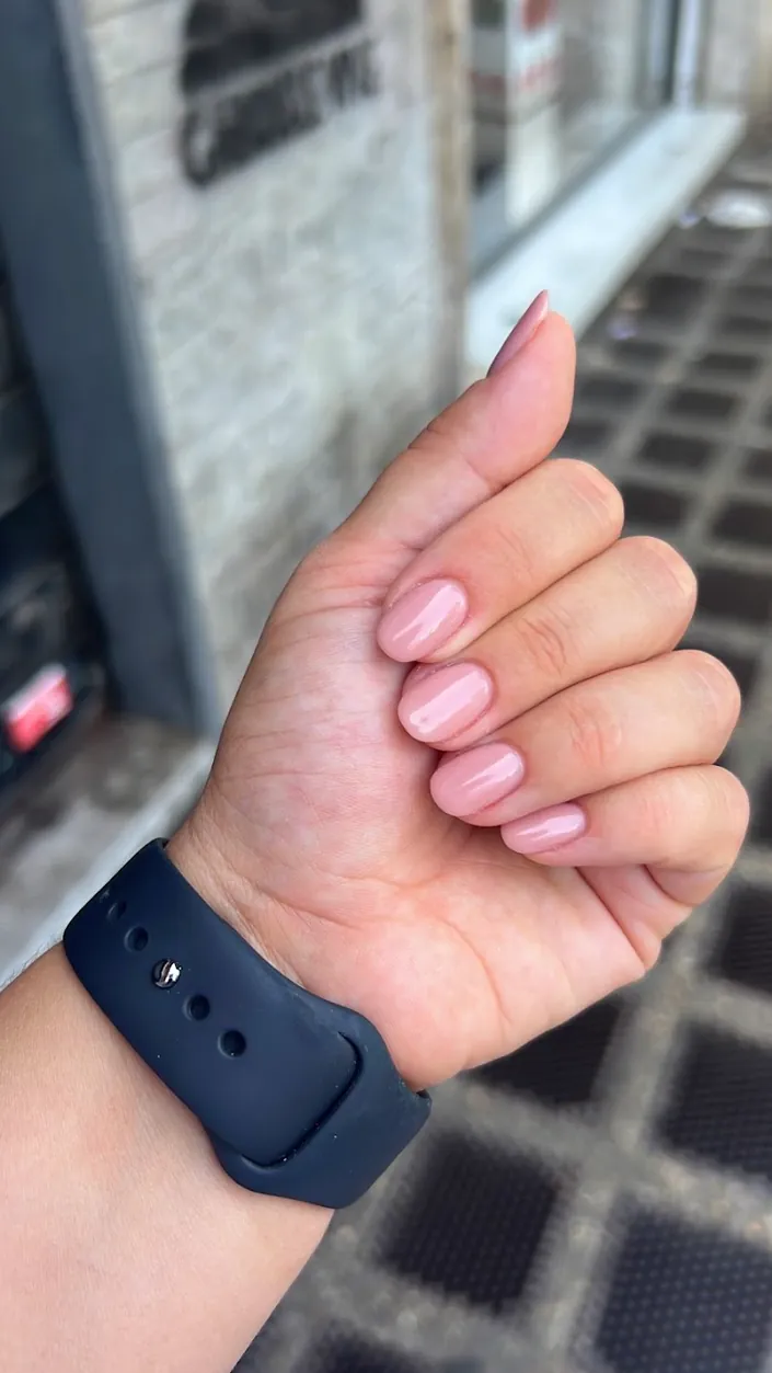 Lily Nails Roma-Centro estetico tuscolana-ricostruzione unghie tuscolana