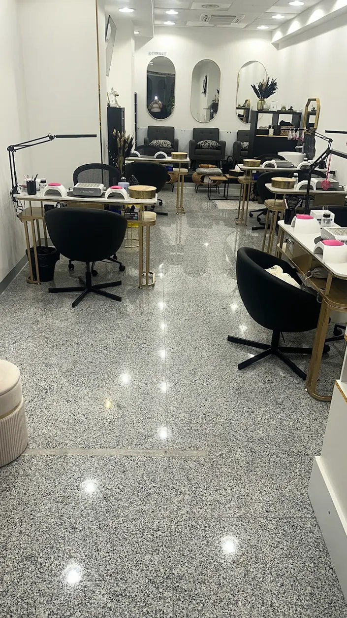 Martina Basile Nails Designer