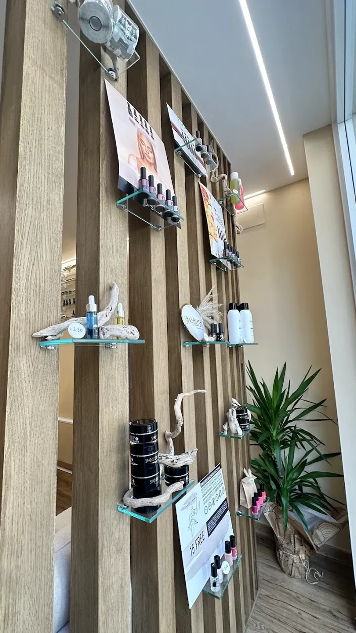 Naisabel – Nails Saloon & Shop
